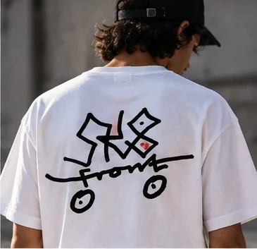 Logo SK8FRONT na plecach